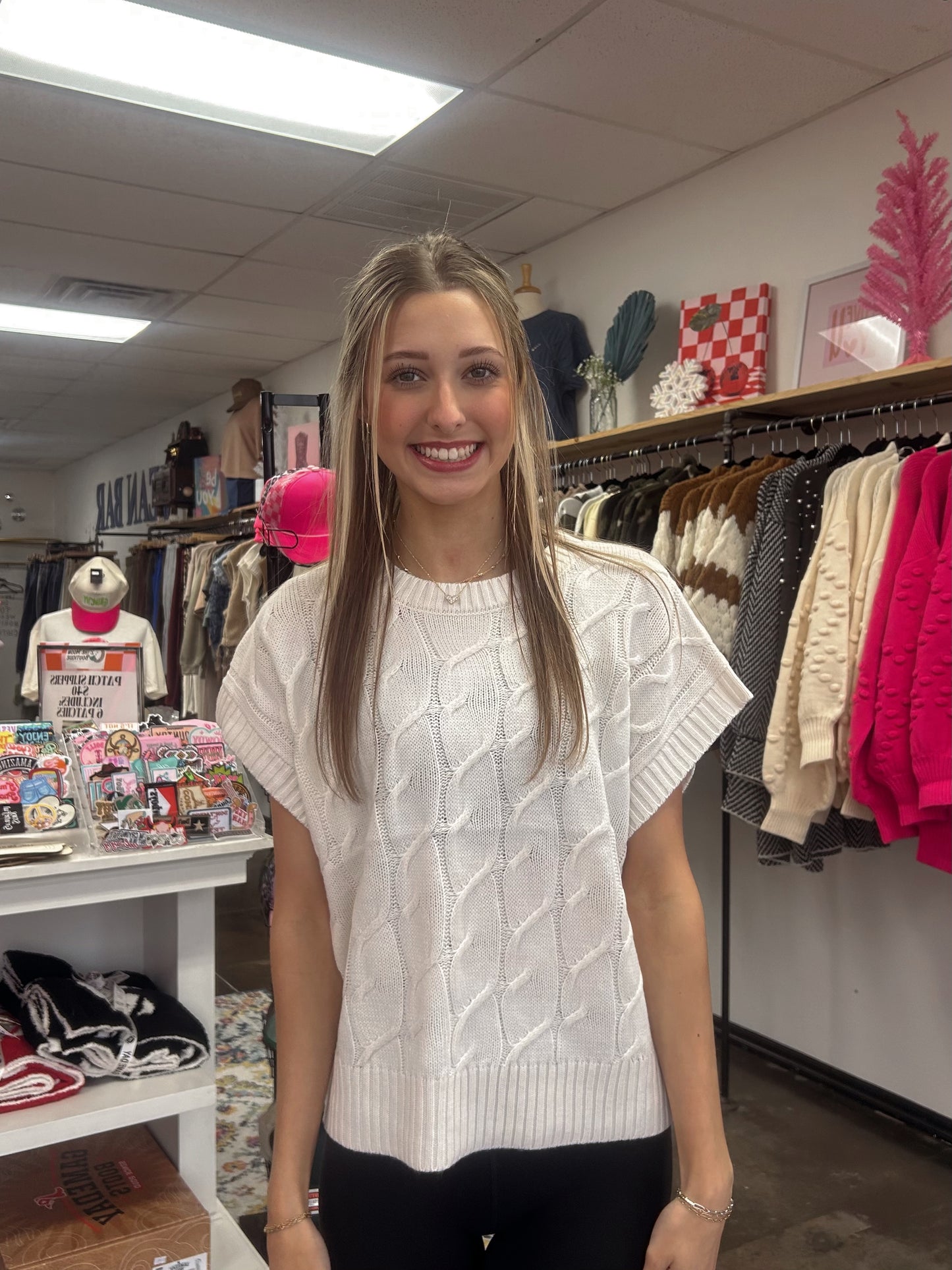 OFF- WHITE SWEATER VEST