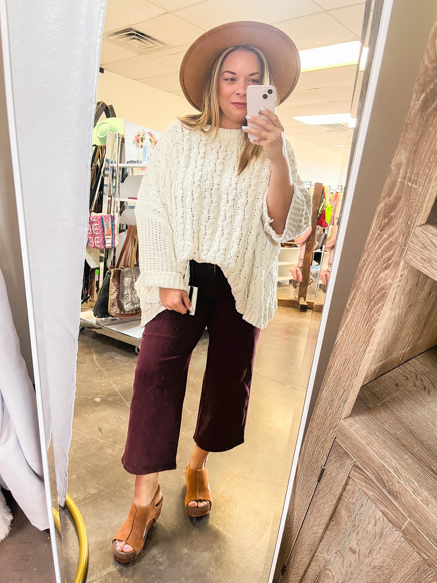 JUDY BLUE BURGANDY WIDE LEG CROPPED JEAN