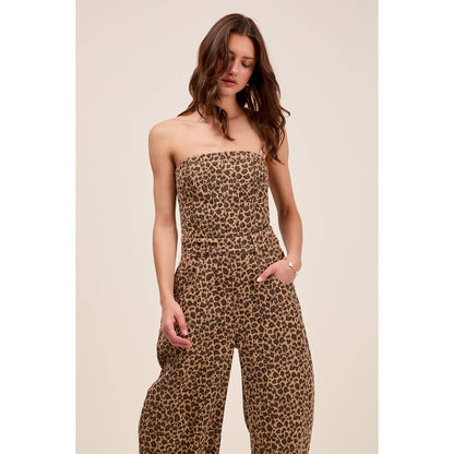 STRAPLESS LEOPARD BARREL TWILL DENIM JUMPSUIT: LEOPARD