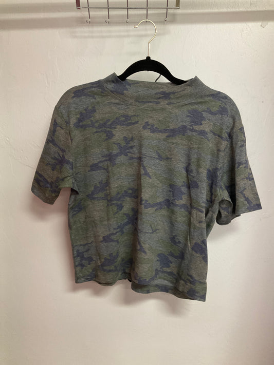 Camo women’s boxy tee