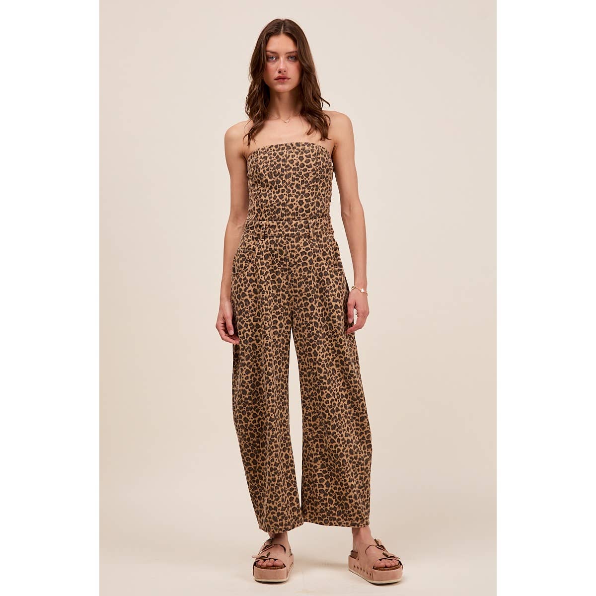 STRAPLESS LEOPARD BARREL TWILL DENIM JUMPSUIT: LEOPARD