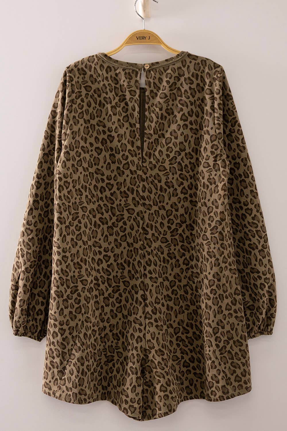 Leopard Print Long Sleeve Romper: MOCHA LEOPARD