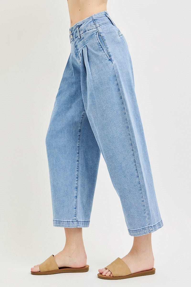 SLOUCHY CROP BARREL PLEATED JEANS