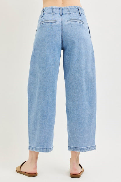 SLOUCHY CROP BARREL PLEATED JEANS