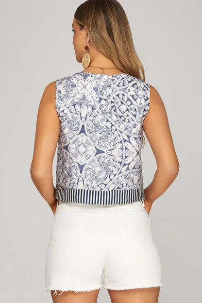SLEEVELESS WOVEN PRINT HEM CONTRAST TOP WITH BACK BUTTONS