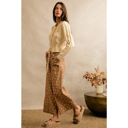 POLKA DOT ELASTICIZED WAIST WIDE PANTS: CAMEL/IVORY